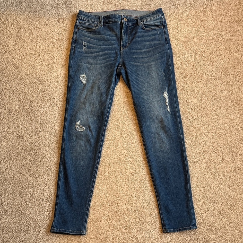 Classic Blue Distressed Women Jeans